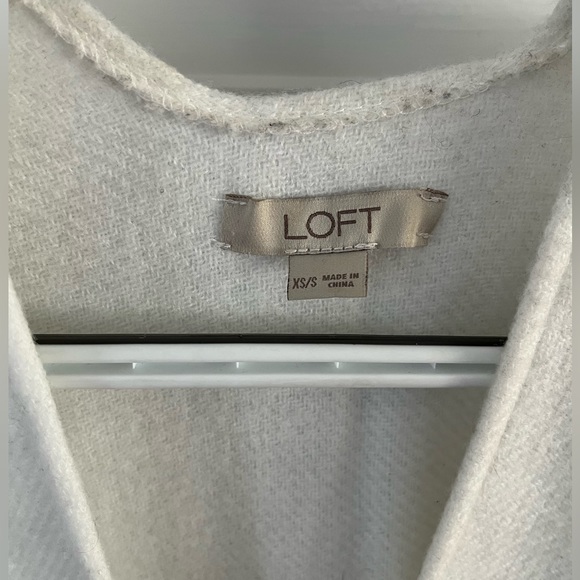 Loft Sweater/Shawl - Picture 4 of 7